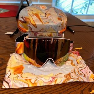 NWT Blenders Ski Goggles